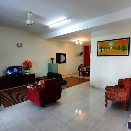 Homestay Ipoh Pengkalan Zawiah Exterior foto